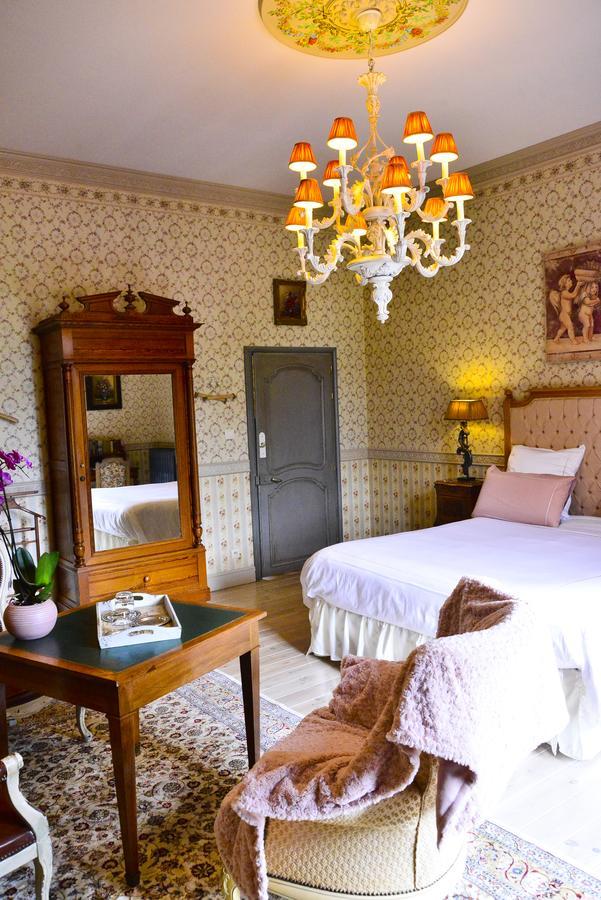 Chateau D'Origny, Chambres D'Hotes Et Restaurant Gastronomique Ouches Exteriér fotografie