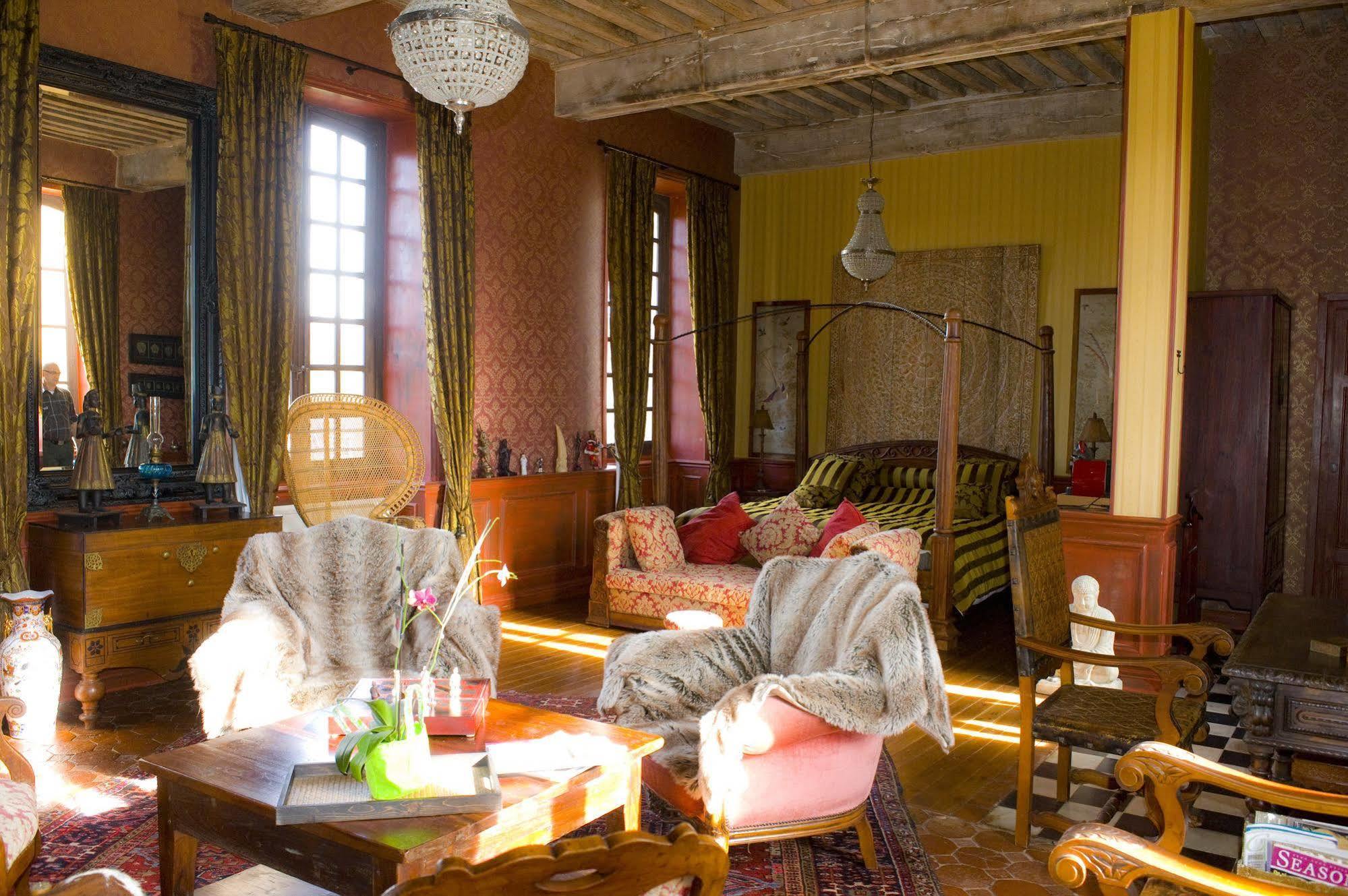 Chateau D'Origny, Chambres D'Hotes Et Restaurant Gastronomique Ouches Exteriér fotografie